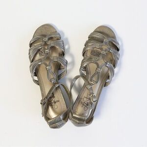 Life Stride Martini strappy bronze metallic sandals summer women size 7 Y2K shoe
